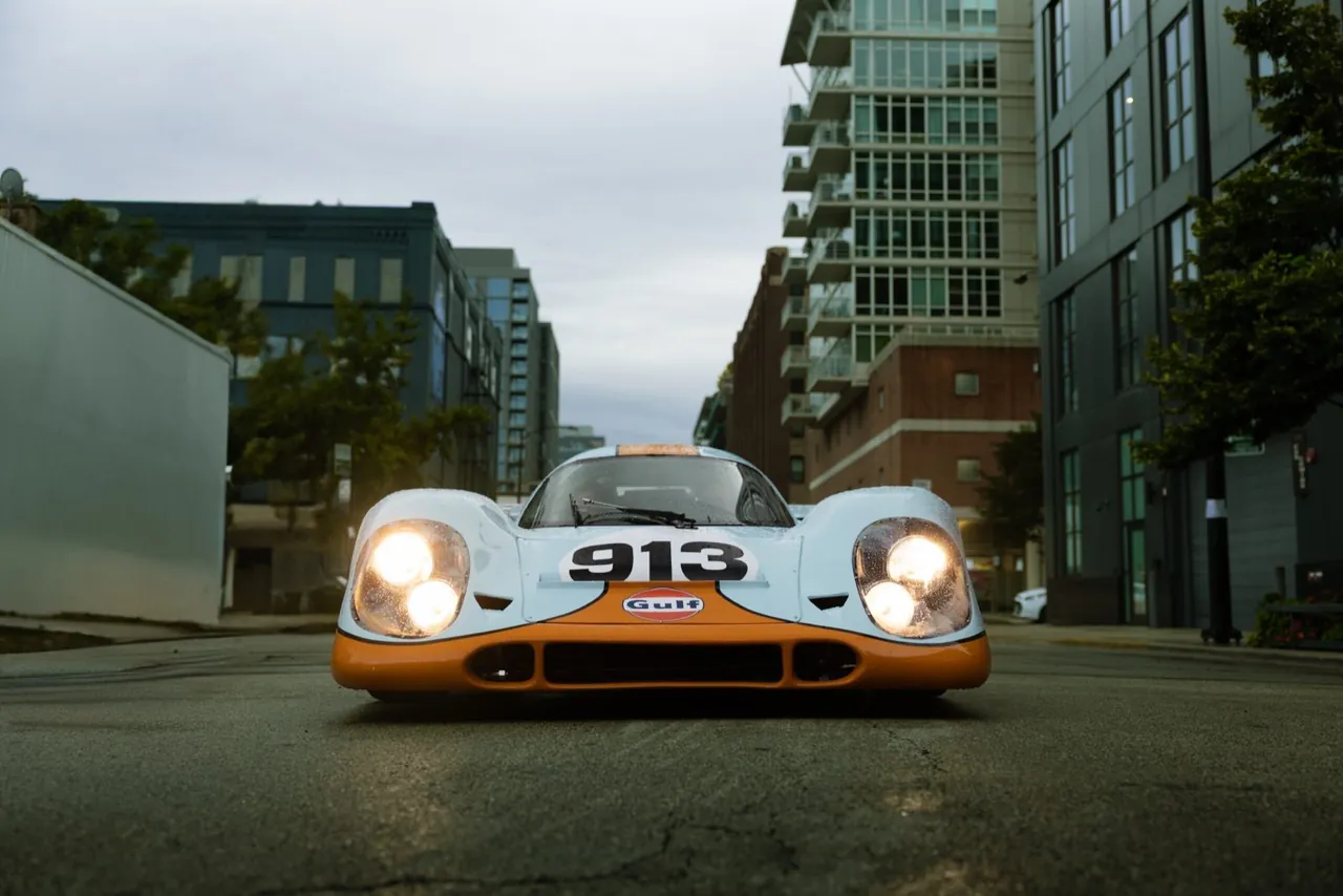 The Porsche 917 head-on