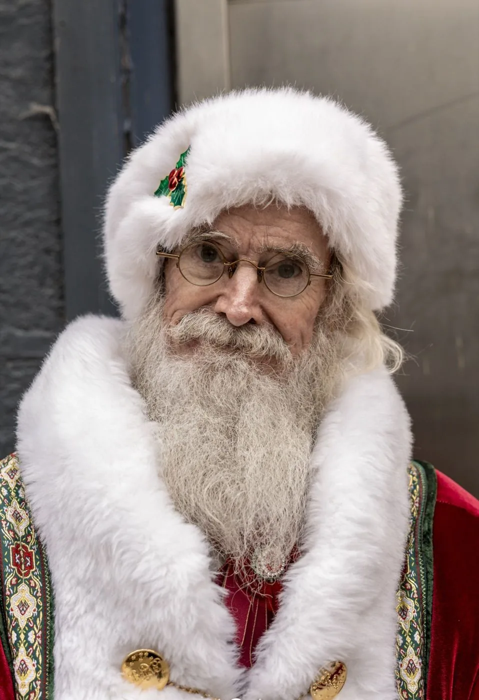 Portrait 10 of 34, a stranger on Michigan Avenue