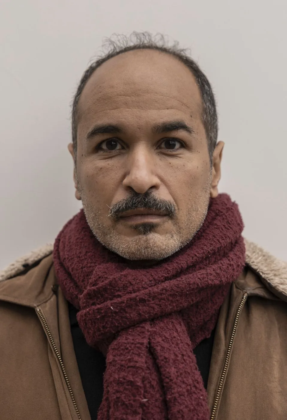 Portrait 20 of 34, a stranger on Michigan Avenue